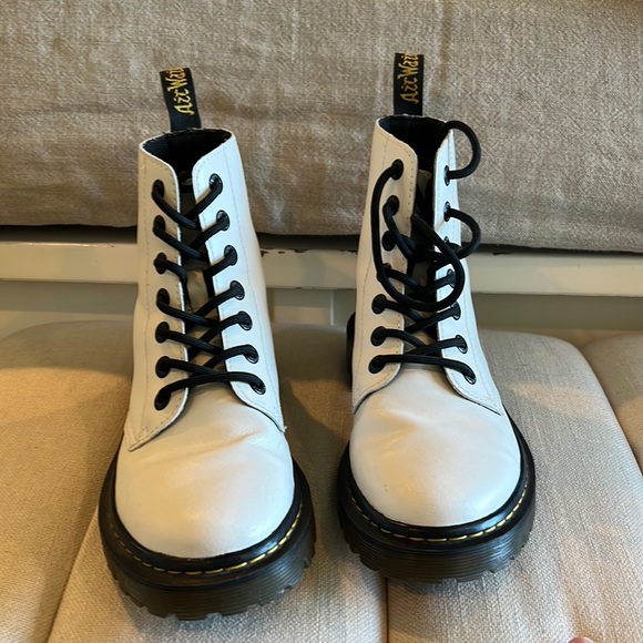 White matte doc martens outlet
